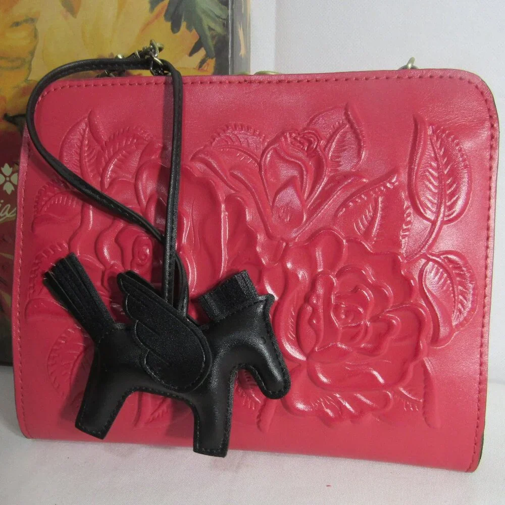 IN BOX PATRICIA NASH EVANGELINE BAG LEATHER, PASSION RED, PEGASUS HORSE CHARM - Picture 2 of 15